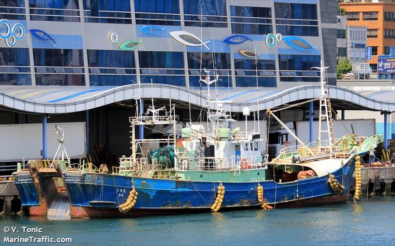 3 daejung (Fishing vessel) - IMO , MMSI 440030030, Call Sign 300 under the flag of Korea