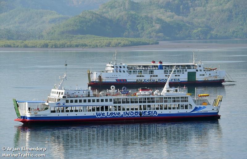 swarna cakra (Passenger/Ro-Ro Cargo Ship) - IMO 9199517, MMSI 525002127, Call Sign PMMA under the flag of Indonesia