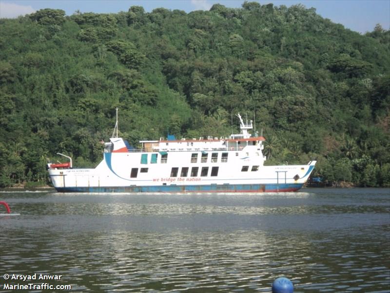raja enggano (Passenger/Ro-Ro Cargo Ship) - IMO 9023603, MMSI 525019430, Call Sign YHDG under the flag of Indonesia