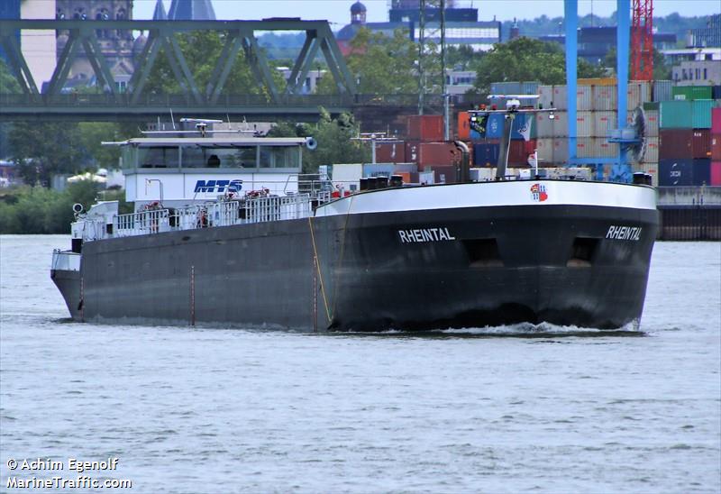 rheintal (Tanker) - IMO , MMSI 211454200, Call Sign DD5599 under the flag of Germany