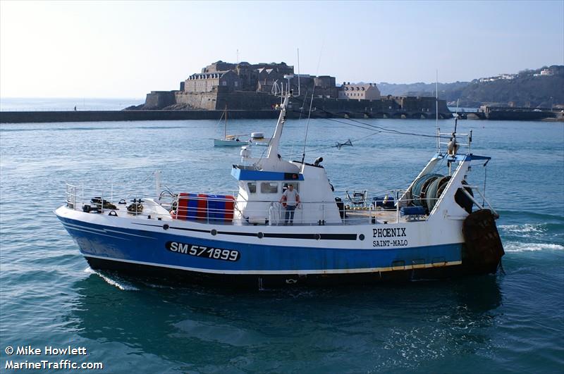 fv phoenix (Fishing vessel) - IMO , MMSI 227511000, Call Sign FUBH under the flag of France