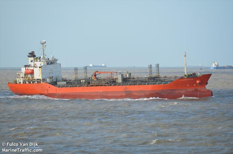 dragon lucky (Chemical/Oil Products Tanker) - IMO 9268552, MMSI 374061000, Call Sign 3FSO8 under the flag of Panama
