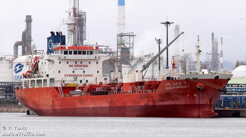 woolim dragon 7 (Chemical/Oil Products Tanker) - IMO 9435870, MMSI 441588000, Call Sign DSQI3 under the flag of Korea