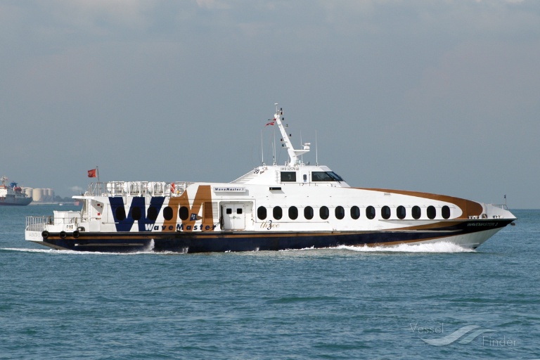 wavemaster3 (Passenger Ship) - IMO 9257840, MMSI 563049800, Call Sign 9V6134 under the flag of Singapore