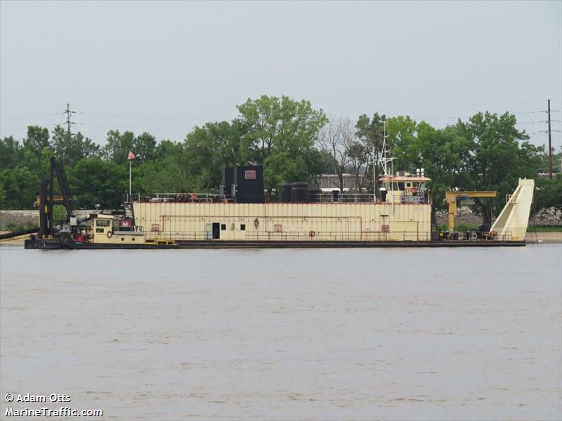 dredge goetz (Dredging or UW ops) - IMO , MMSI 369970726, Call Sign AEPW under the flag of United States (USA)