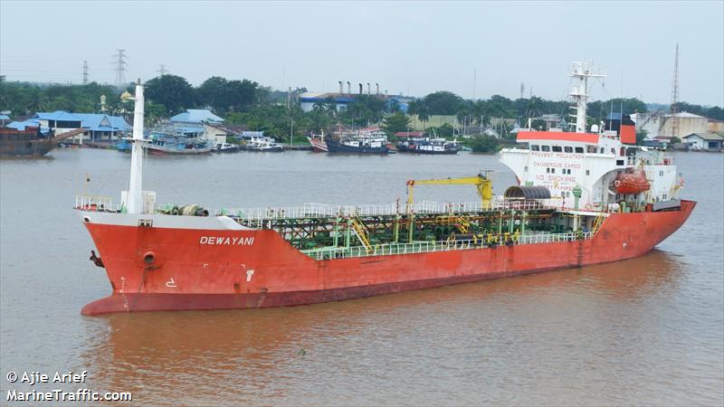 mt.dewayani (Oil Products Tanker) - IMO 9203083, MMSI 525007029, Call Sign PMVT under the flag of Indonesia