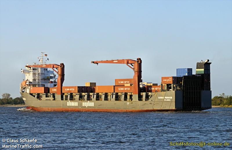 sputnik (Supply Tender) - IMO 9327920, MMSI 304700000, Call Sign V2YC6 under the flag of Antigua & Barbuda