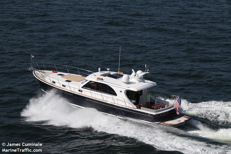 defiance (Pleasure craft) - IMO , MMSI 338183196 under the flag of USA
