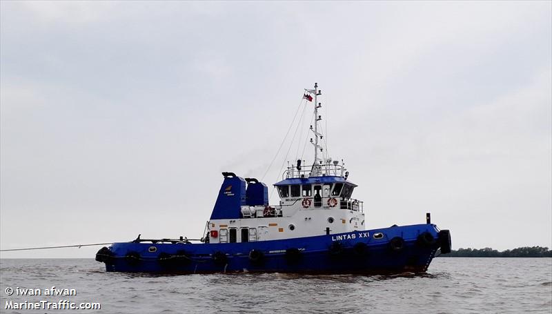 tb. lintas xxi (Tug) - IMO 8655461, MMSI 525006293, Call Sign YDA6815 under the flag of Indonesia