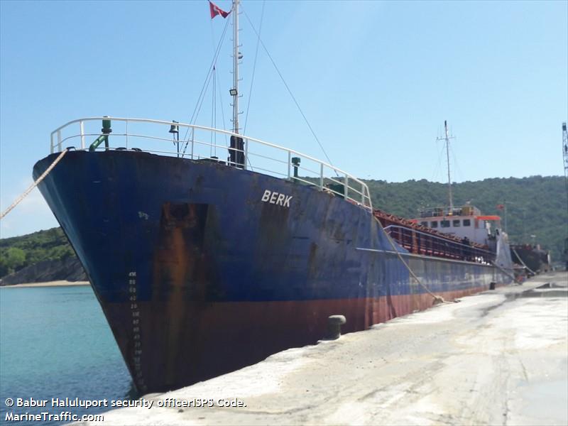 berk (General Cargo Ship) - IMO 8519942, MMSI 613942700, Call Sign TMJ0053 under the flag of Cameroon