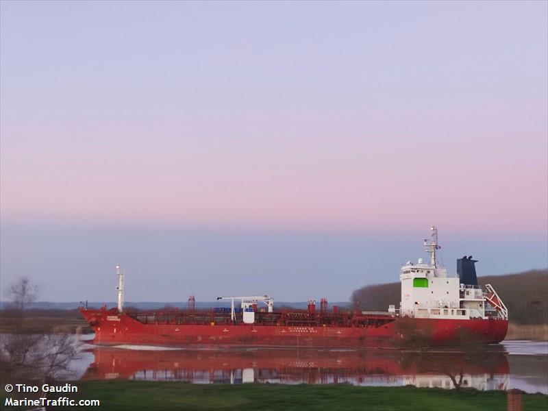 sigrid theresa (Chemical/Oil Products Tanker) - IMO 9392183, MMSI 219031203, Call Sign OZNA2 under the flag of Denmark