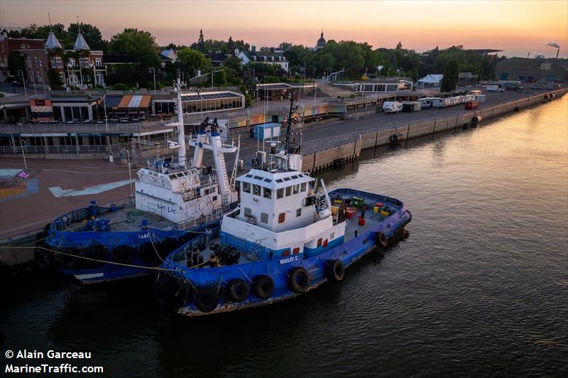 bradley g (Tug) - IMO 7237212, MMSI 352001795, Call Sign HOA2843 under the flag of Panama