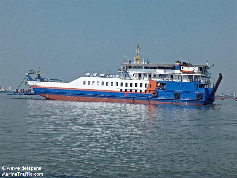 kmp karya maritim ii (Passenger/Ro-Ro Cargo Ship) - IMO 8691013, MMSI 525003411, Call Sign JZHT under the flag of Indonesia