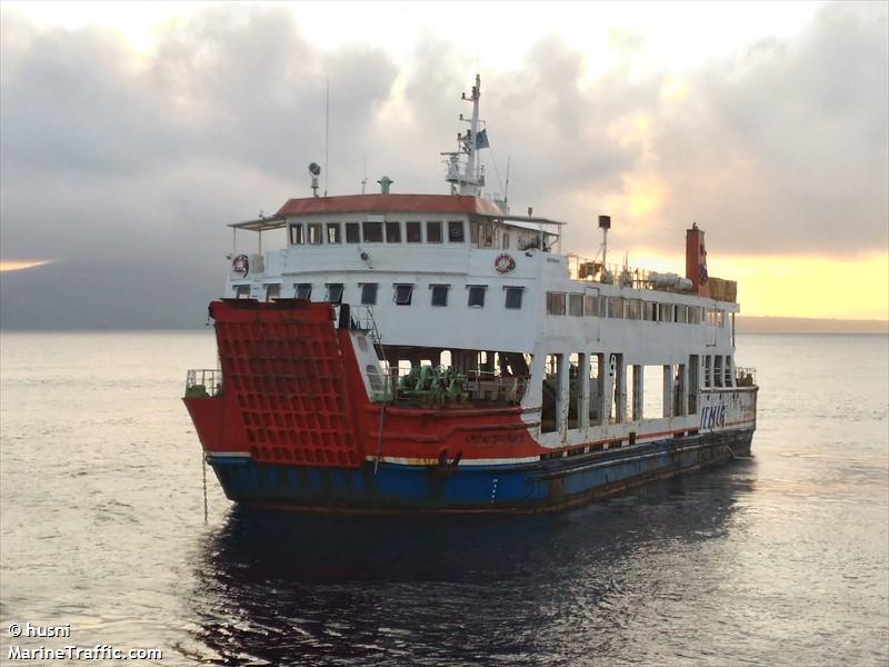 kmp.gilimanuk ii (Passenger/Ro-Ro Cargo Ship) - IMO 8994568, MMSI 525019470, Call Sign Y E P Y under the flag of Indonesia
