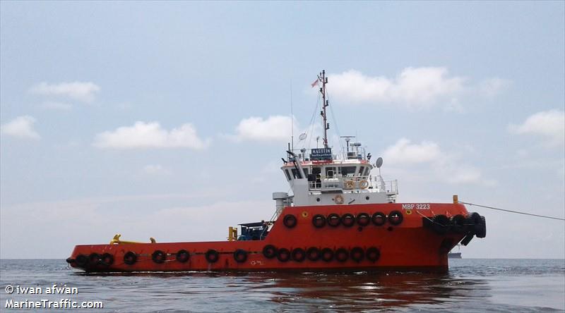 mbp 3223 (Tug) - IMO 9851995, MMSI 525200084, Call Sign YDB4990 under the flag of Indonesia