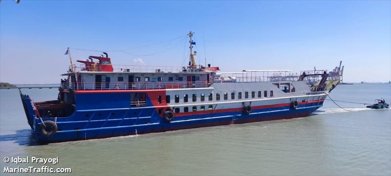 kmp karya maritim 1 (Passenger/Ro-Ro Cargo Ship) - IMO 8652108, MMSI 525700945, Call Sign PNRN under the flag of Indonesia