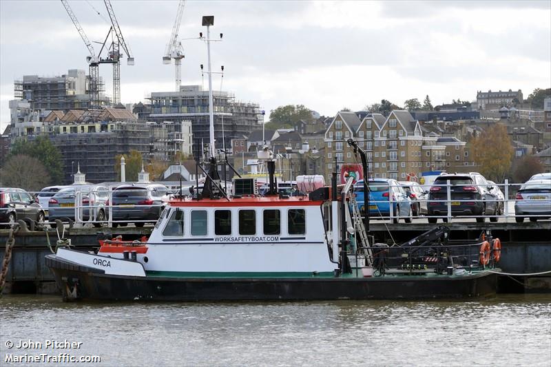 orca (Tug) - IMO , MMSI 232045501, Call Sign MMXD5 under the flag of United Kingdom (UK)