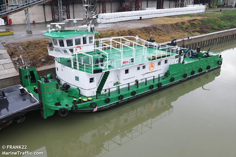 iris 5 (Cargo ship) - IMO , MMSI 264163508, Call Sign YP3508 under the flag of Romania