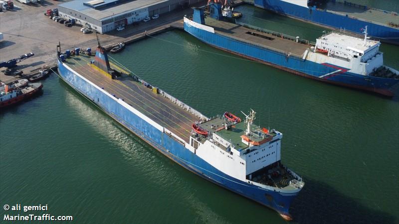 barbat (Ro-Ro Cargo Ship) - IMO 7613404, MMSI 613481700, Call Sign TJM0093 under the flag of Cameroon