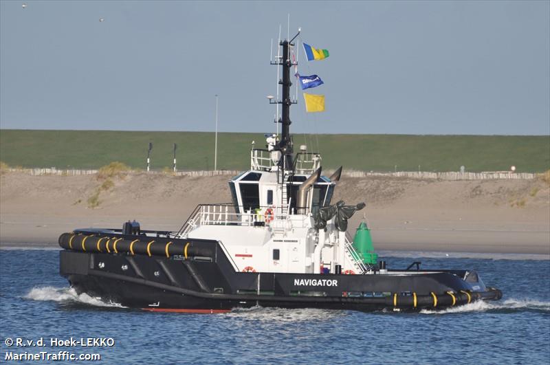 navigator (Tug) - IMO 9949340, MMSI 375023000, Call Sign J8B6385 under the flag of St Vincent & Grenadines