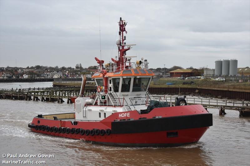 hope (Tug) - IMO 9768174, MMSI 377476000, Call Sign J8B6393 under the flag of St Vincent & Grenadines