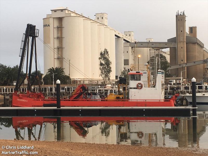 frederick g (Port tender) - IMO , MMSI 503066050, Call Sign VHS6199 under the flag of Australia