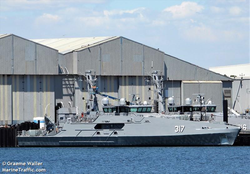 adv cape capricorn (Military ops) - IMO 4764109, MMSI 503104000, Call Sign VKBT under the flag of Australia