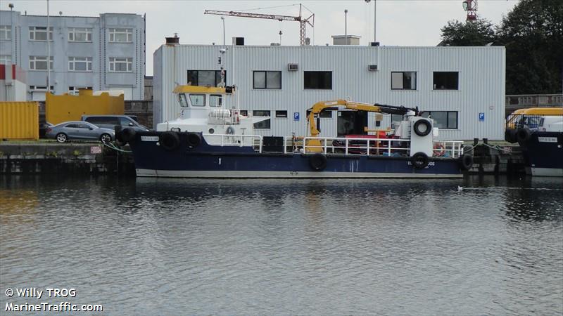 el botalo dos (Dredging or UW ops) - IMO , MMSI 224214540 under the flag of Spain