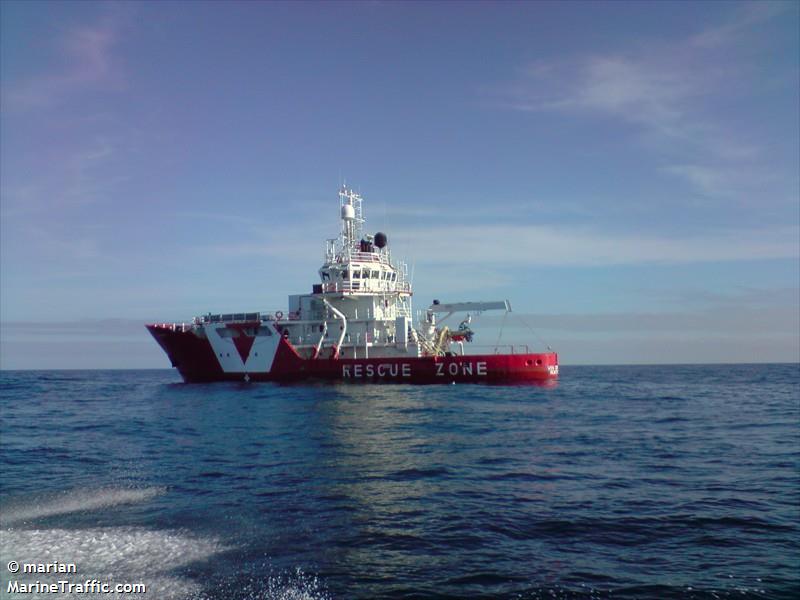 vos defender (Standby Safety Vessel) - IMO 8211887, MMSI 232650000, Call Sign MLQP5 under the flag of United Kingdom (UK)