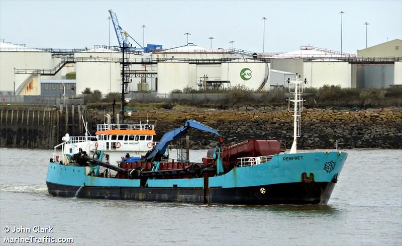 penfret (Hopper Dredger) - IMO 8620387, MMSI 235113112, Call Sign 2IVJ5 under the flag of United Kingdom (UK)