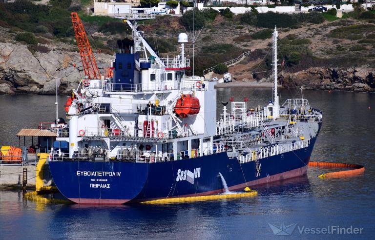 eviapetrol iv (Chemical/Oil Products Tanker) - IMO 9301689, MMSI 241262000, Call Sign SVBT7 under the flag of Greece