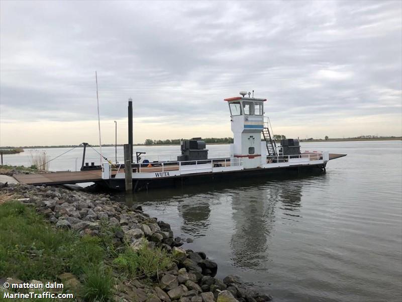wuta (Dredging or UW ops) - IMO , MMSI 244180358, Call Sign PD7322 under the flag of Netherlands