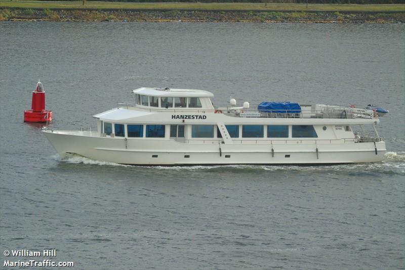 victoria (Passenger ship) - IMO , MMSI 244690899, Call Sign PF9880 under the flag of Netherlands