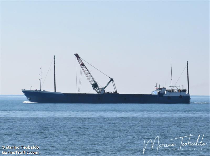 nicola z (Hopper Dredger) - IMO 9200043, MMSI 247192800, Call Sign IFUZ under the flag of Italy