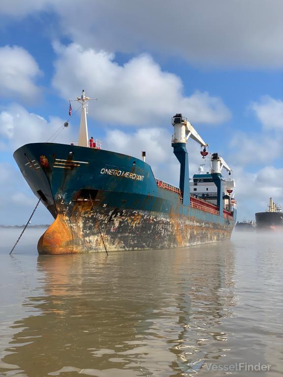 onego merchant (General Cargo Ship) - IMO 9238363, MMSI 255806142, Call Sign CQAD4 under the flag of Madeira