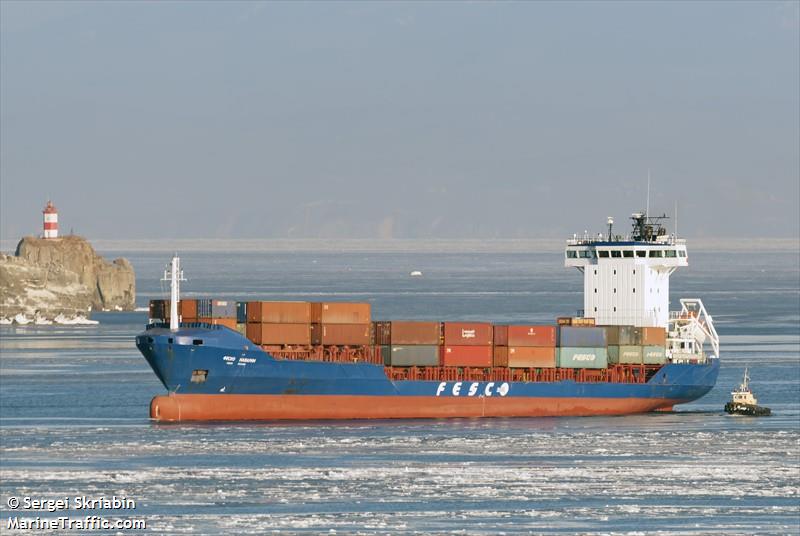 fesco navarin (Container Ship) - IMO 9296999, MMSI 273343170, Call Sign UBSL9 under the flag of Russia