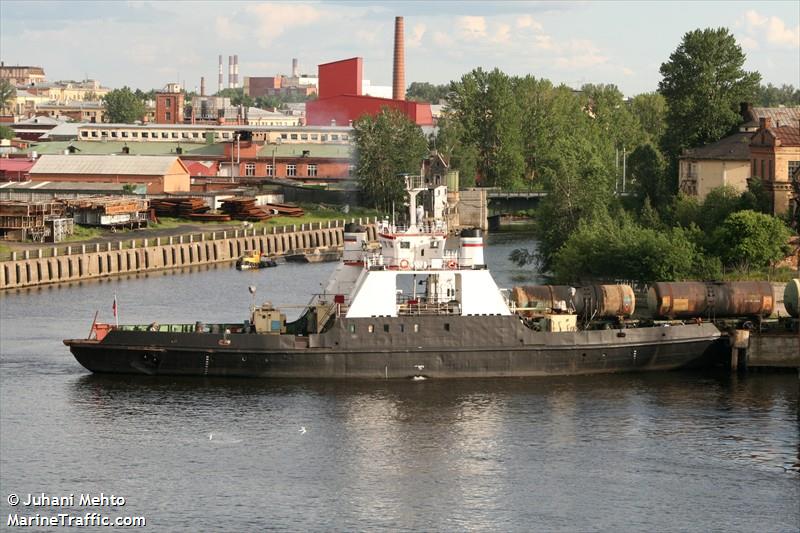 pl-2 (Passenger/Ro-Ro Cargo Ship) - IMO 8982759, MMSI 273434590 under the flag of Russia