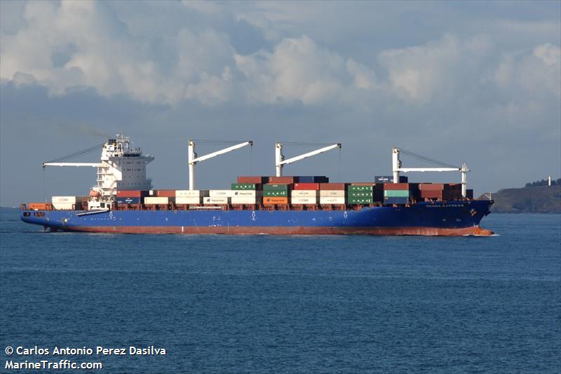 genoa express (Container Ship) - IMO 9626041, MMSI 477694200, Call Sign VRLX5 under the flag of Hong Kong
