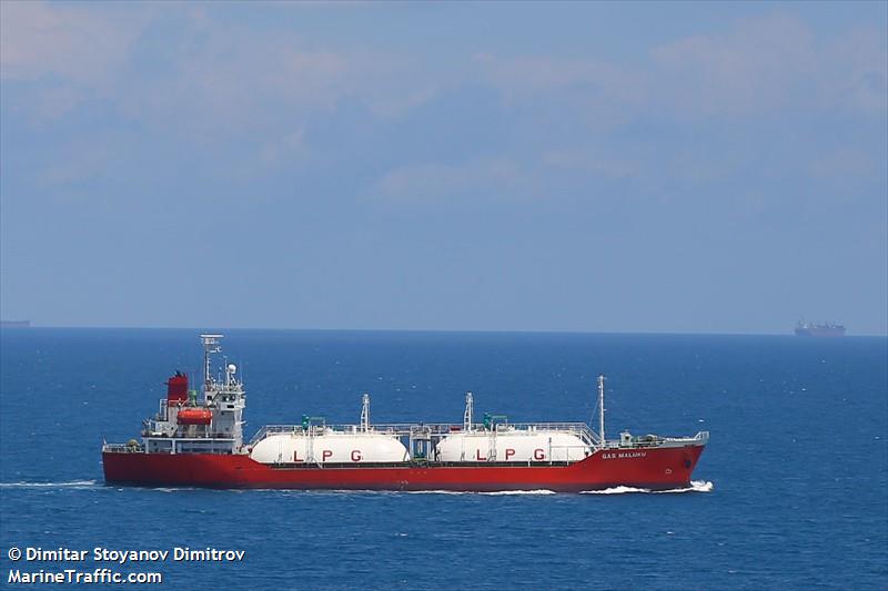 gas maluku (LPG Tanker) - IMO 9143154, MMSI 525007033, Call Sign PNDQ under the flag of Indonesia