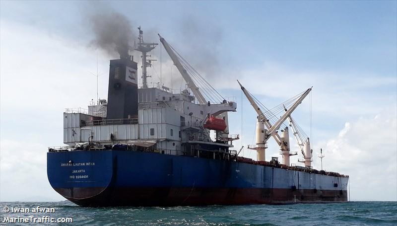 dharma lautan intan (Bulk Carrier) - IMO , MMSI 525103002, Call Sign YCEY2 under the flag of Indonesia