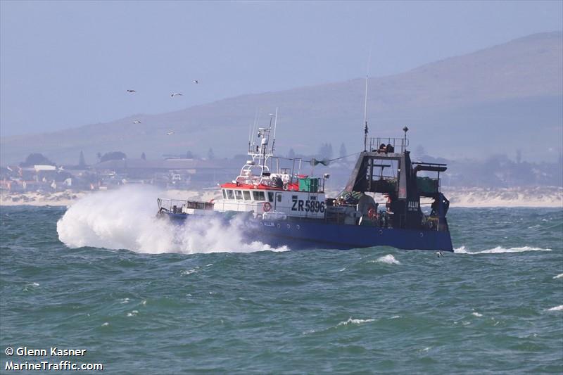 allin (Fishing Vessel) - IMO 8744365, MMSI 601014600, Call Sign ZR5896 under the flag of South Africa