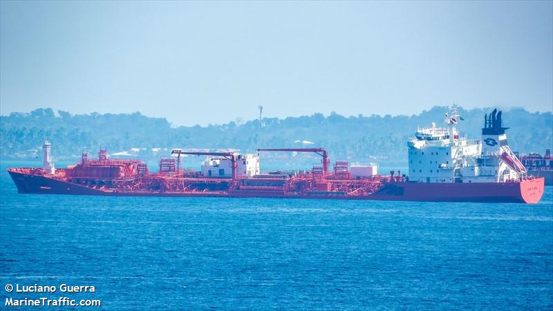 bow flora (Chemical/Oil Products Tanker) - IMO 9143207, MMSI 538009780, Call Sign V7A5152 under the flag of Marshall Islands