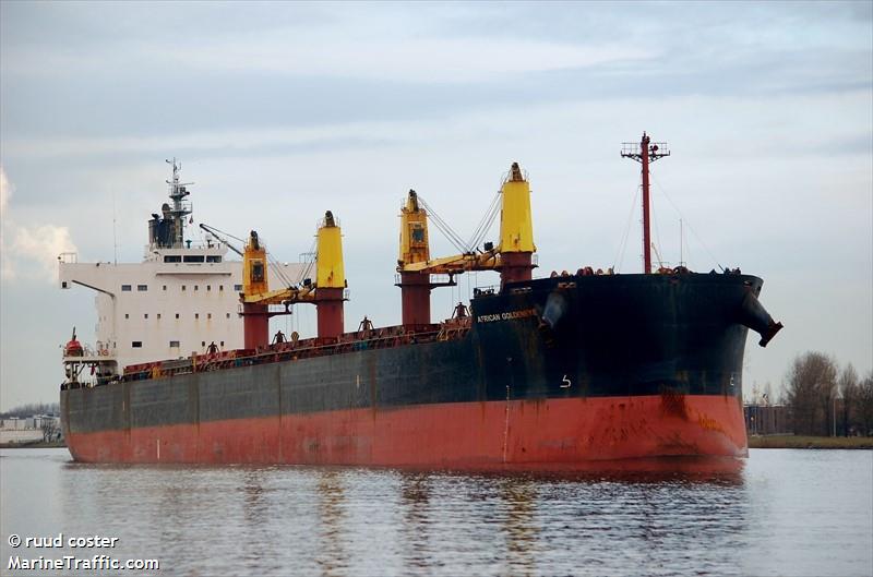 african goldeneye (Bulk Carrier) - IMO 9510371, MMSI 311001214, Call Sign C6GD3 under the flag of Bahamas