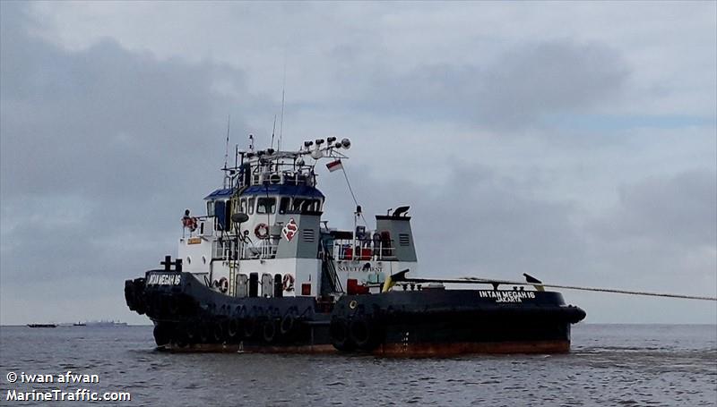 intan megah 16 (Tug) - IMO 9414589, MMSI 525006099, Call Sign YDA4560 under the flag of Indonesia