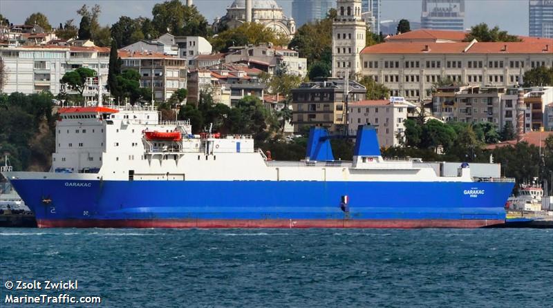 garakac (Passenger/Ro-Ro Cargo Ship) - IMO 7812945, MMSI 613672601, Call Sign TJM0092 under the flag of Cameroon