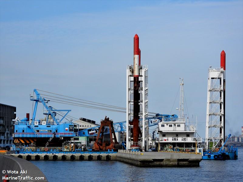kyoei (Dredging or UW ops) - IMO , MMSI 431004385 under the flag of Japan