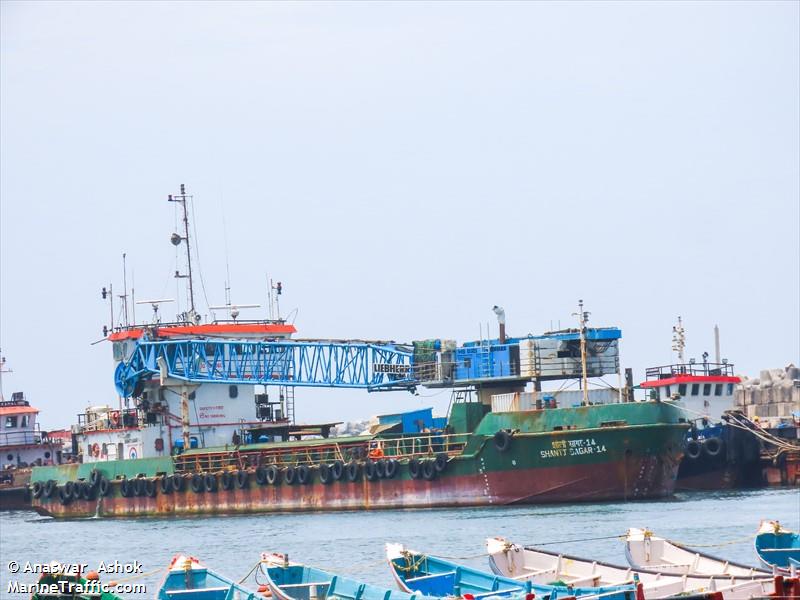 shanti sagar 14 (Hopper Dredger) - IMO 9658604, MMSI 419000503, Call Sign AVRR under the flag of India