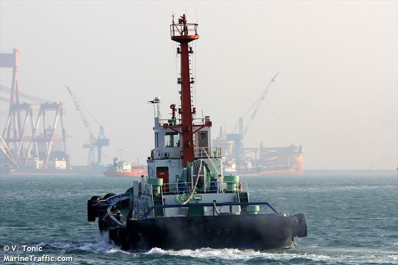 chokwang no.7 (Tug) - IMO 9102409, MMSI 440101886, Call Sign DSAG5 under the flag of Korea