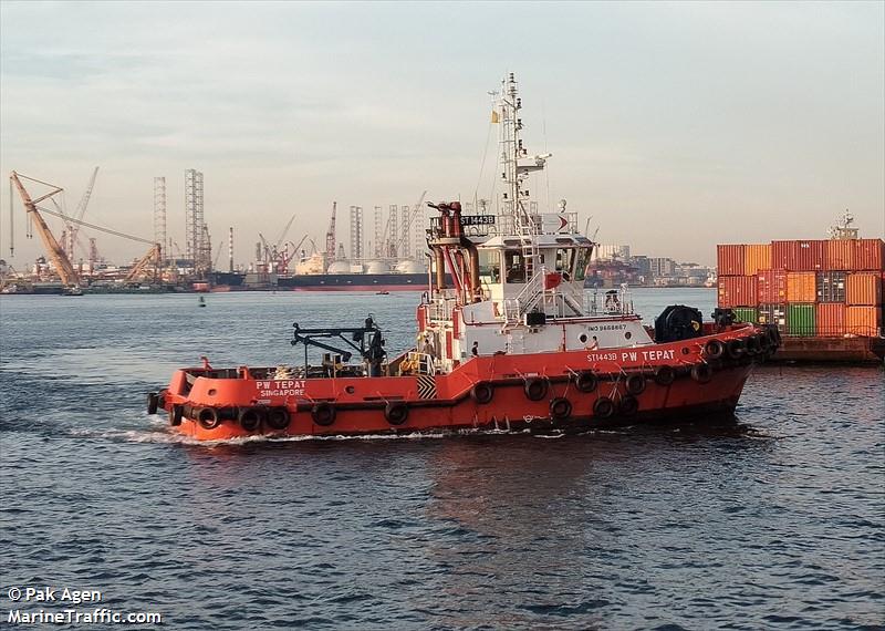 pw tepat (Tug) - IMO 9668867, MMSI 566788000, Call Sign 9V7096 under the flag of Singapore