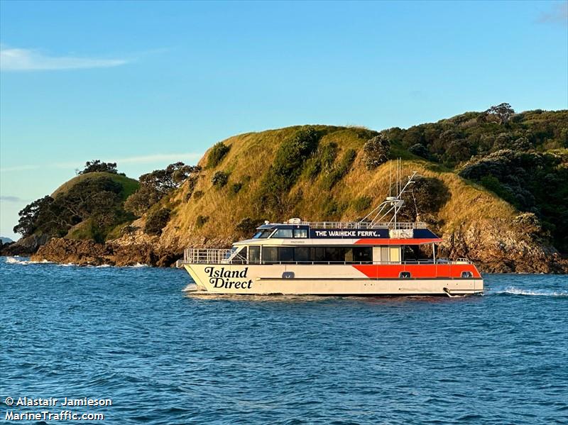 te waipiki (Passenger ship) - IMO , MMSI 512007873, Call Sign ZMX8258 under the flag of New Zealand